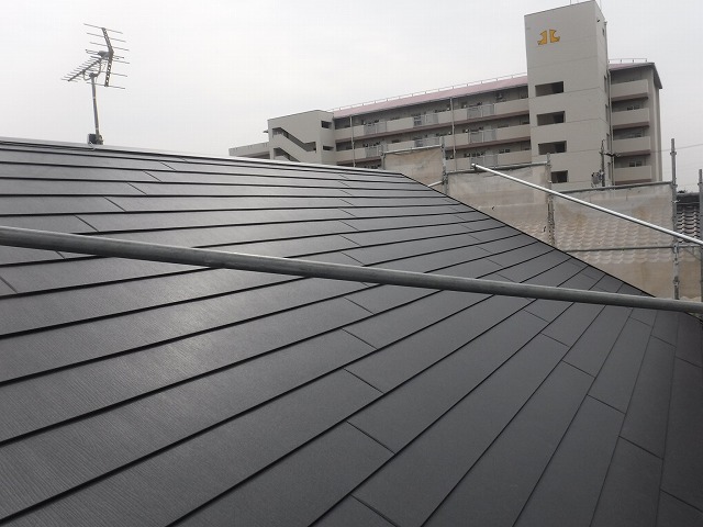 屋根カバー工事もお任せください